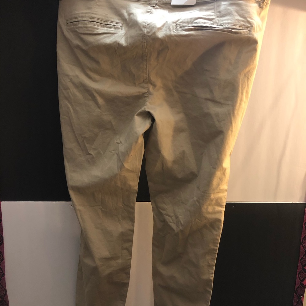 COPY - New with tags 🏷 Old Navy Tan Pants